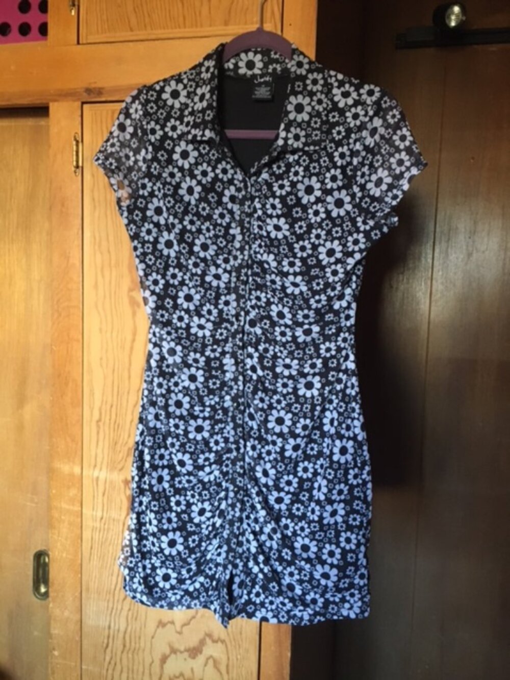 Black and White Daisy Print Dress